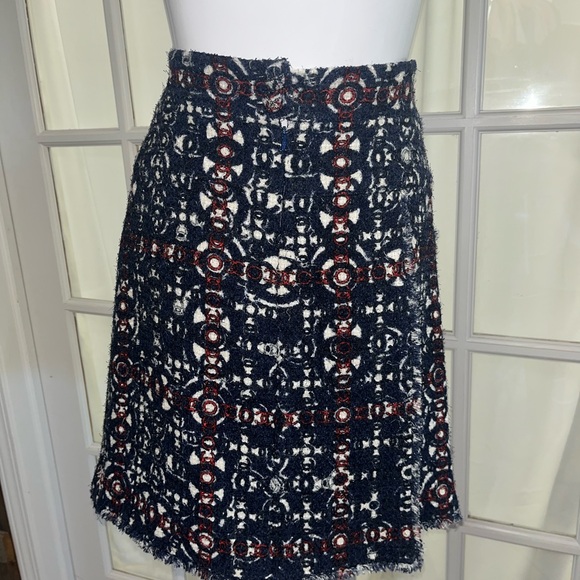 NAVY CHANEL SKIRT - Picture 3 of 4